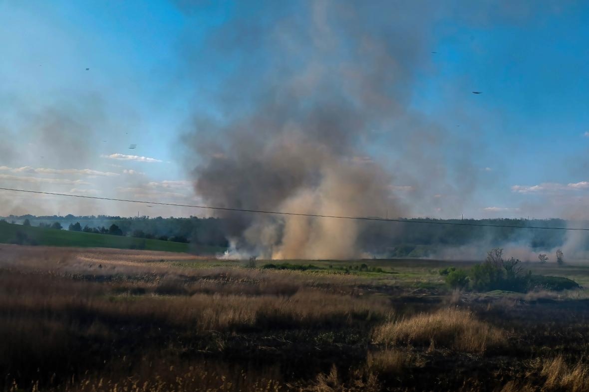 Tình hình Lugansk “vô cùng nghiêm trọng”, Ukraine hối thúc phương Tây hỗ trợ vũ khí tầm xa